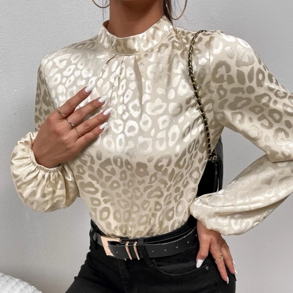 Boho cream jacquard satin  leopard print mock neck blouse - Picture 3 of 8